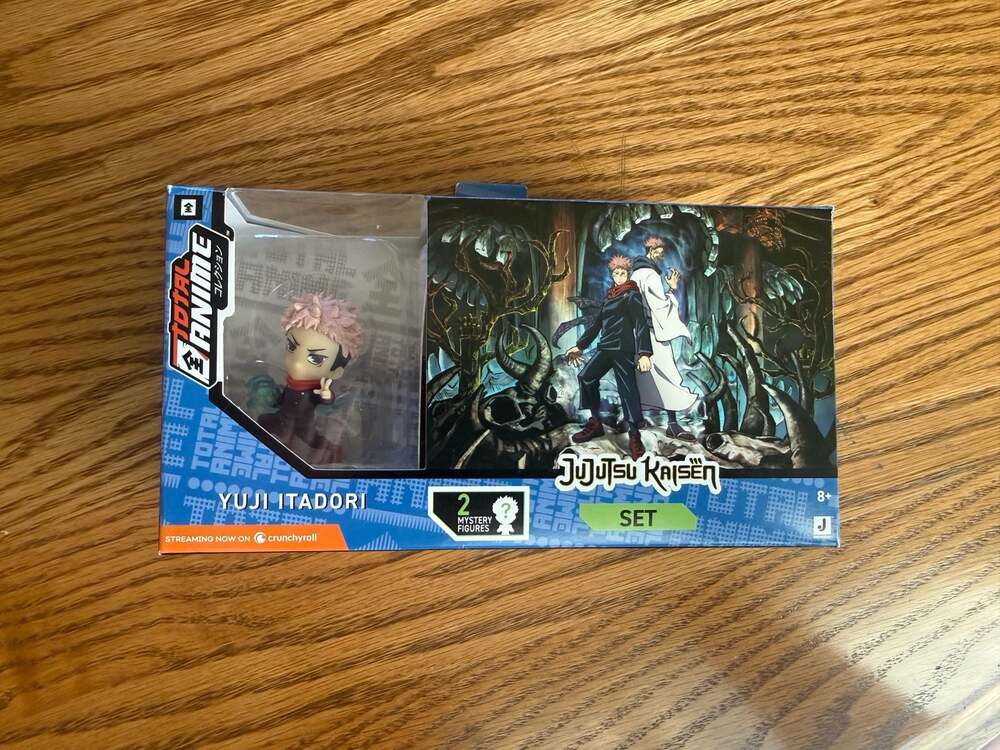 Jujutsu Kaisen Yuji Itadori 2-Inch Scale Chibi Figure w mystery figures